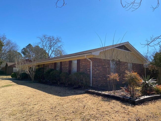 Photo - 5 BR 3 full BA House