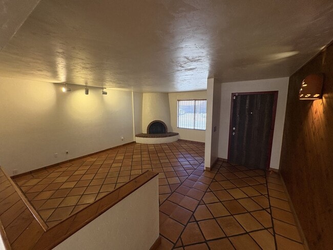 Photo - Convenient location in Midvale Park Close to all your needs