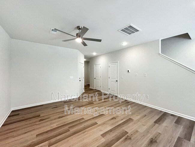 119 Stoneview Way