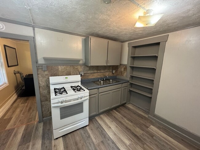 Photo - 420-422 Pennsylvania Ave Unit 420 1/2