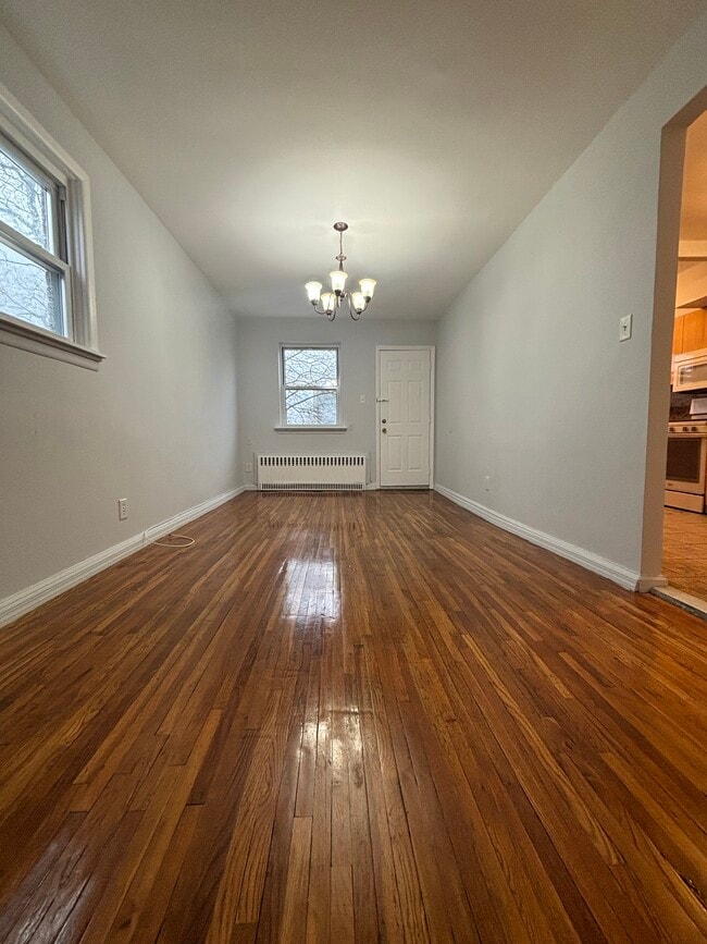 Photo - 2090 Bragg St