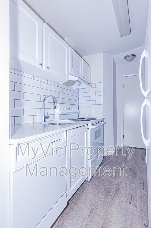 Photo - 3007-3035 35 St NW Unit One-Bedroom