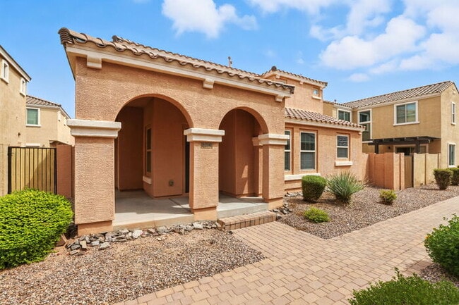 Building Photo - 2240 S Buckaroo Trail Rental