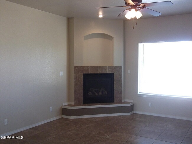 Photo - 5823 Manchester Dr