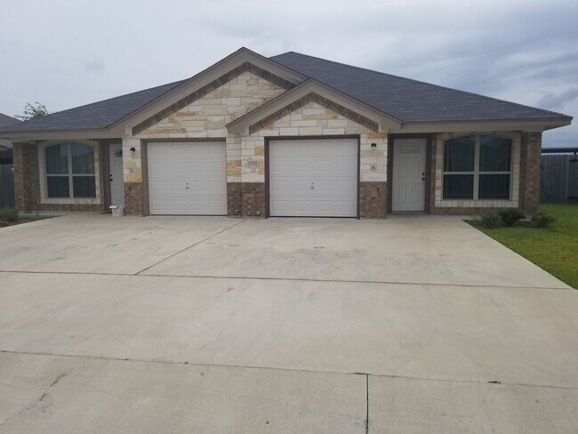 Photo - 4302 Hunters Pl Dr Unit B