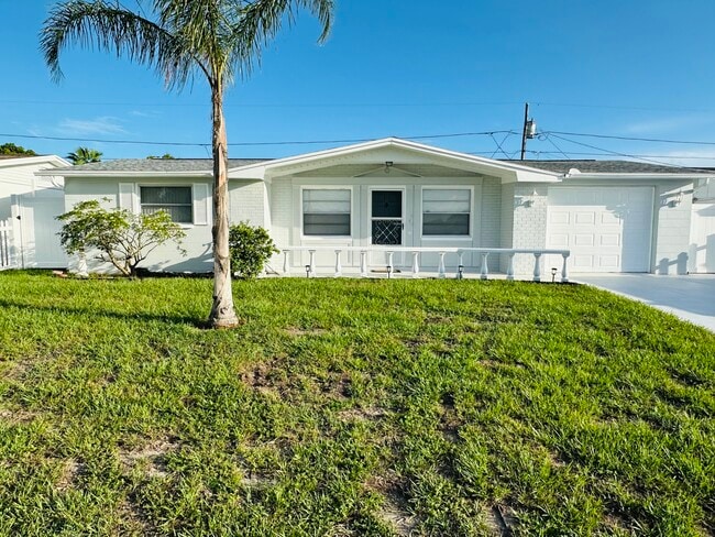 Building Photo - 5202 Overton Dr Rental