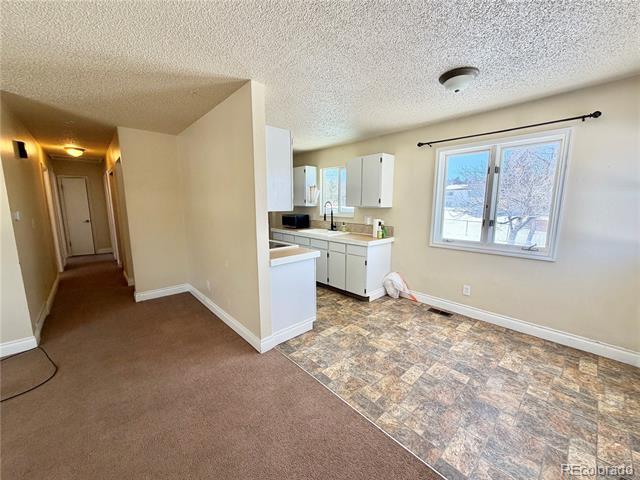 Photo - 811 S Chestnut St