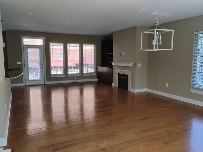 Photo - 323 Eden Ave