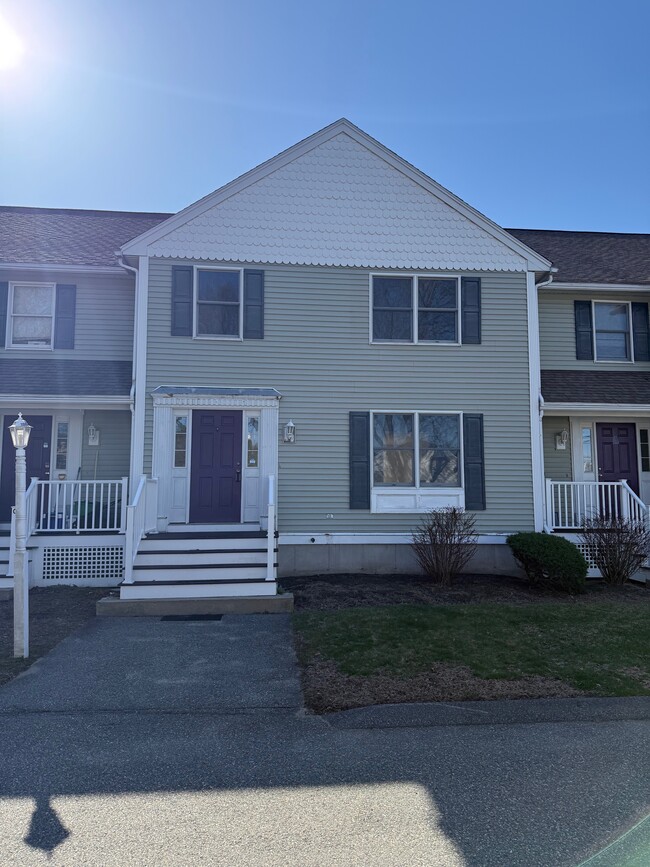 Photo - 1066 Main St Unidad A