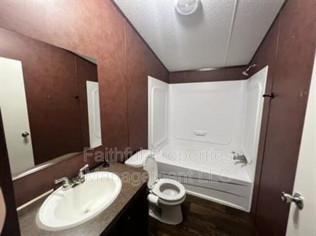 Photo - 10531 Shadow Wood Cir