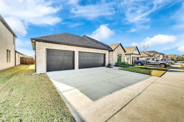 Photo - 260 Lakeside Dr