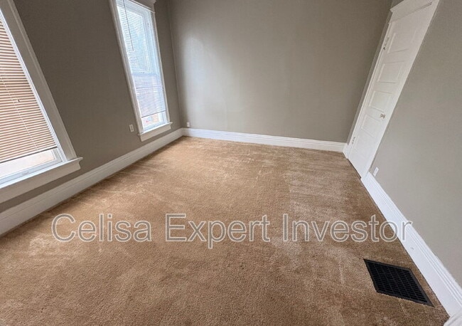 Building Photo - 411 W Williams St Unit 2