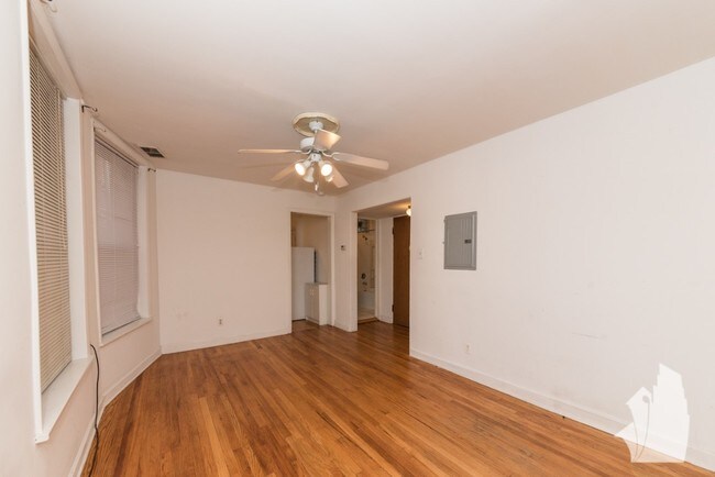 Photo - 1509 W Barry Ave Unidad 1509-2