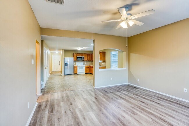 Photo - 8223 Wainwright Way