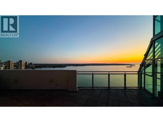 Photo - 1861 Beach Ave Unité 17