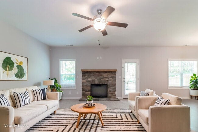 Photo - 216 Shelton Cir