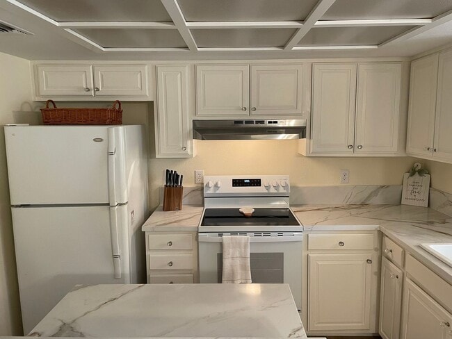 Photo - Fully Furnished 2/1.5 Duplex in West Sacramento