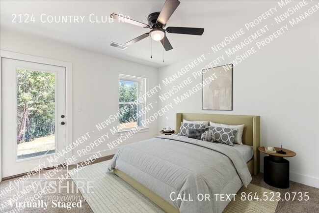 Photo - 2124 Country Club Rd