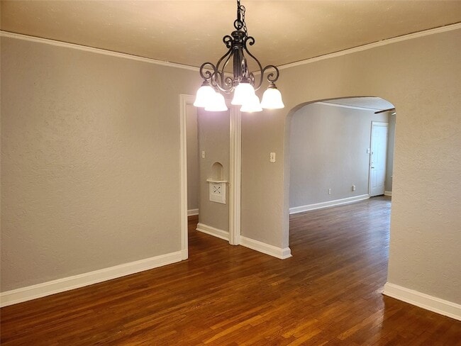 Photo - 5707 Ross Ave