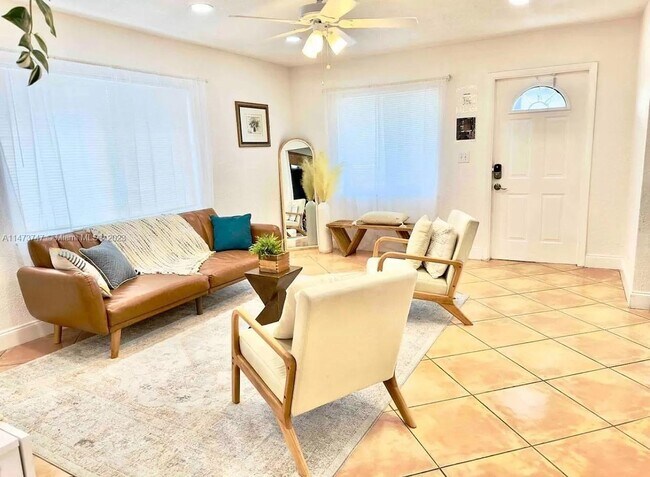 Photo - 3761 SW 14th St