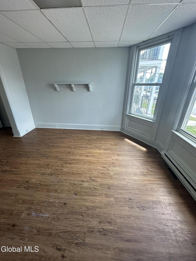 1213 State St Unit 1