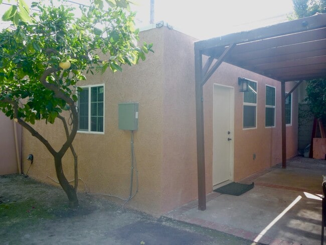 Photo - 1110 S Wooster St Unit 1110 Half