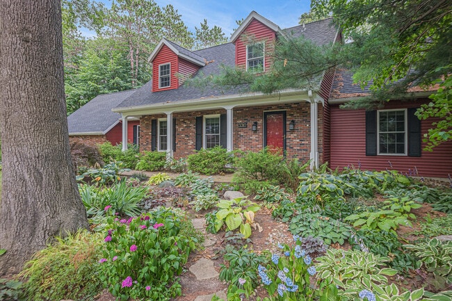 Photo - 3310 Lake Dr