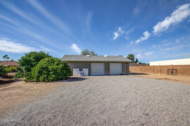 Photo - 6012 W Grovers Ave