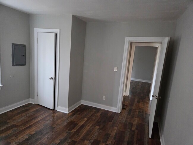 Photo - 4879 Charlotte Dr