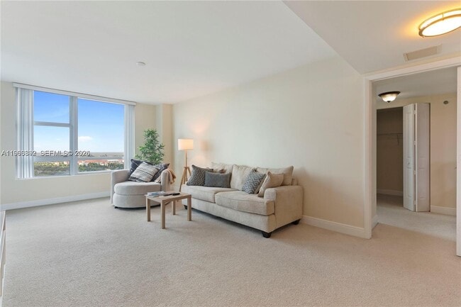 Building Photo - 2641 N Flamingo Rd Unit 1806N