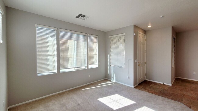 Photo - 8612 Splendid Leaf Ct - 4 bedrooms ,  2.5 ...