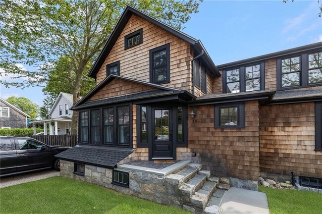 Photo - 14 Robinson St