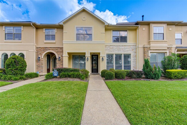 Photo - 2011 Spring Cedar Ln