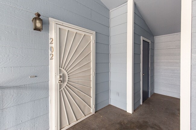 Photo - 2nd floor unit in gated community with pool/spa/tennis