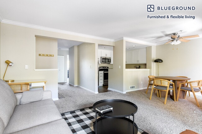 1535 Vista Club Cir Unit SI FL2-ID509