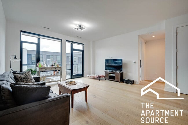 Photo - 1701 W Webster Ave Unit 712