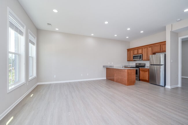 Photo - 137 Marineris Cir