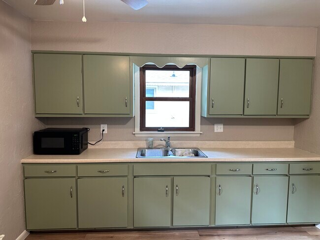 Photo - 125 Arrow St