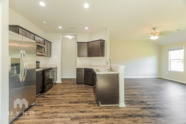 Photo - 15 Tiffany Ln