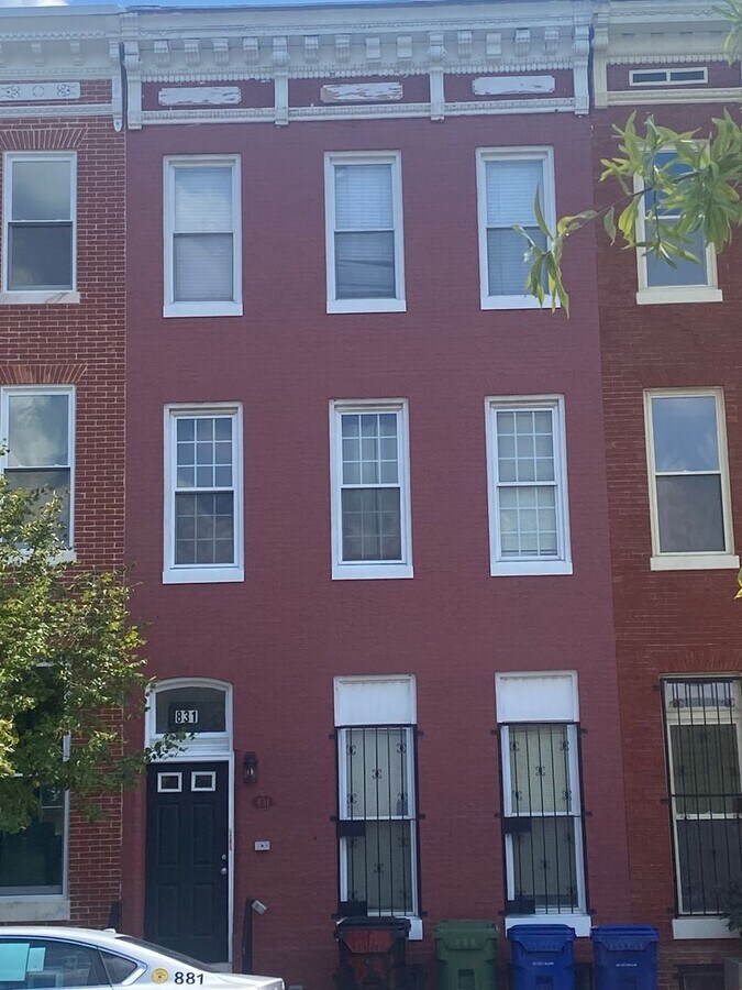 Photo - 831 E Chase St