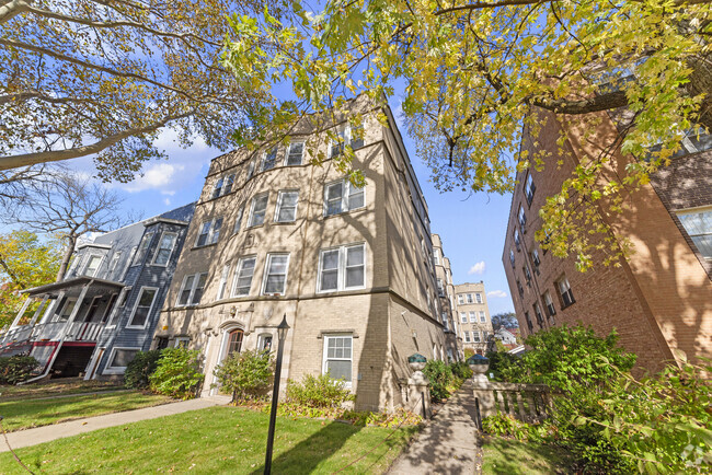 Building Photo - 1934 W Estes Ave Unit 2N Rental