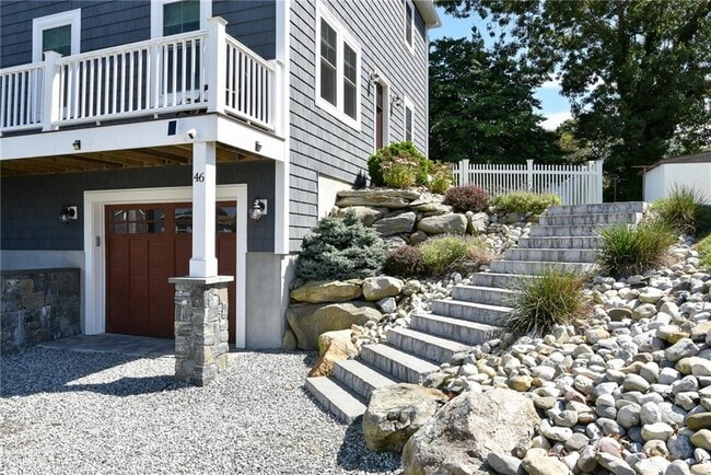 46 Bayberry Rd