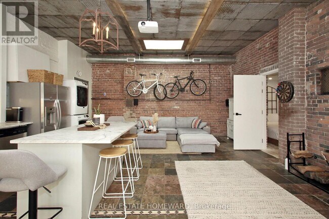 Photo - 147 Boston Ave