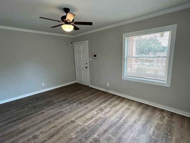 Photo - 2310 Hammonds Ave NW