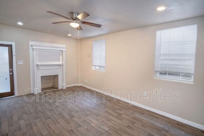 Photo - 745 E Mulberry Ave