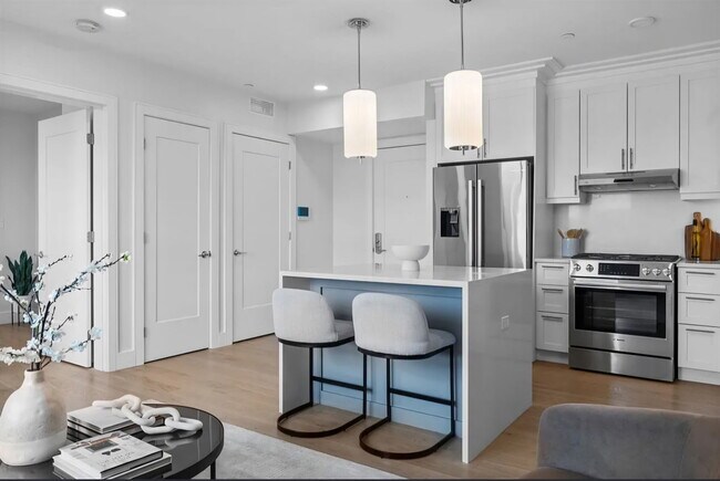 Photo - 301 Border St Unit PH09