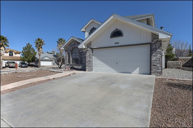 Photo - 1025 Jan Ellyn Ln