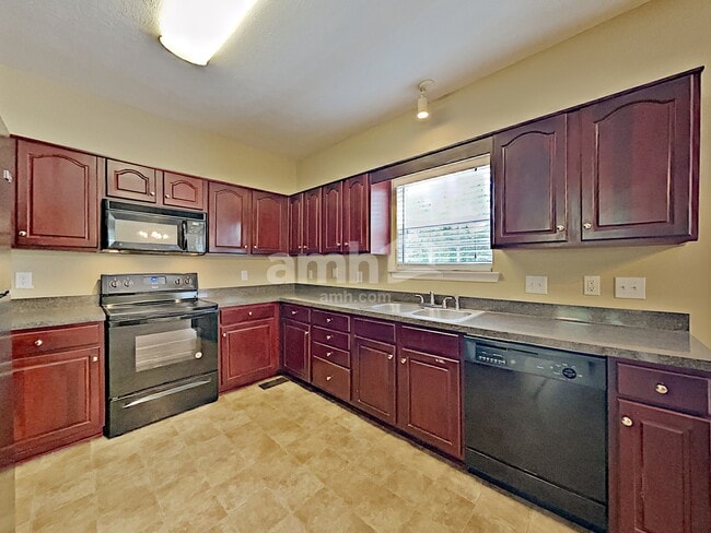 Photo - 661 Sugar Mill Dr