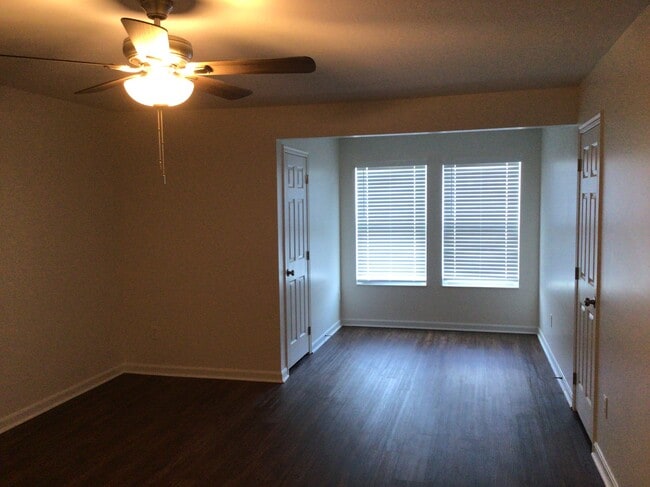 Photo - 1284 Candora St