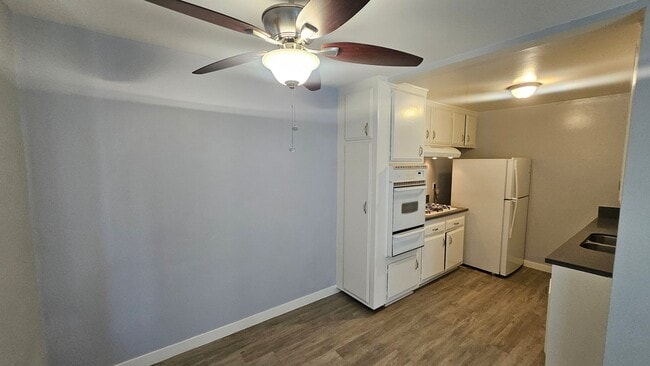 Photo - 545 Hayworth Ave Unidad 207
